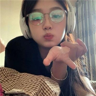 彩虹艳尽半边天